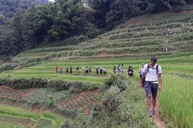 1-day Authentik trek & Panorama valley views - Lunch at a local restaurant