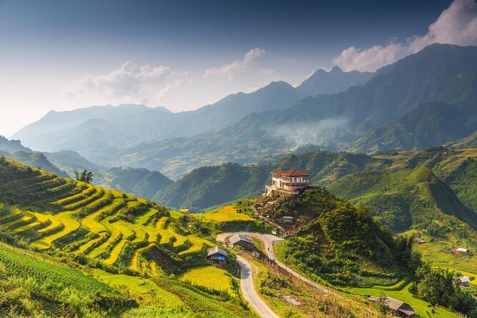 1-day Authentik trek & Panorama valley views - Rice terraces, waterfalls, and the descent to Hau Thao