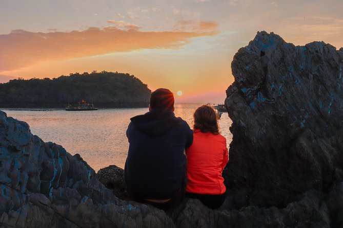 1 Day Boat Tour: HaLong Bay, Lan Ha Bay, Natural Beach and Full Moon Party - Swimming, snorkeling, and a natural beach in Ha Long Bay