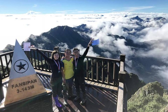 1 day Fansipan Trekking - Bamboo forest, old trees, streams, and flowers