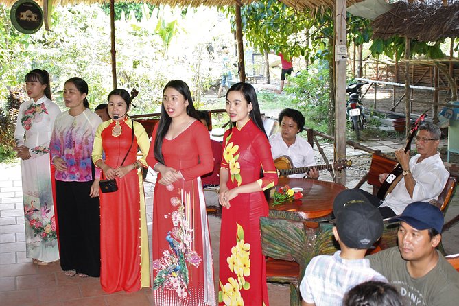 1-Day Mekong Delta Deluxe Tour: My Tho & Ben Tre (Max 10) - Leaving Ho Chi Minh City for My Tho