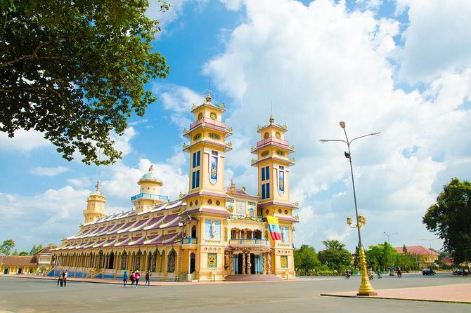 1-Day Tour of Black Virgin Mountain - Cao Dai Temple - Cu Chi Tunnels from HCMC - Crawling through the Cu Chi Tunnels