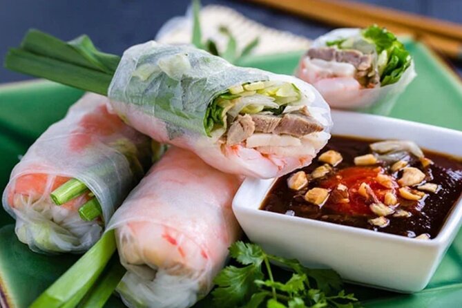 12 Tasting Street Food & Sightseeing By Scooter with Student - Guides, language, and the personal touch