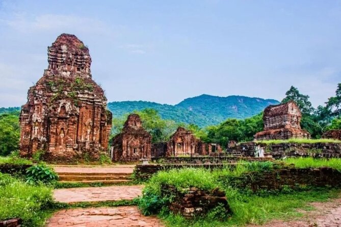 14-day Vietnam Itinerary | Breathtaking | Island relaxing 2026-27 - Day 4: Hanoi sights before the move to Hue