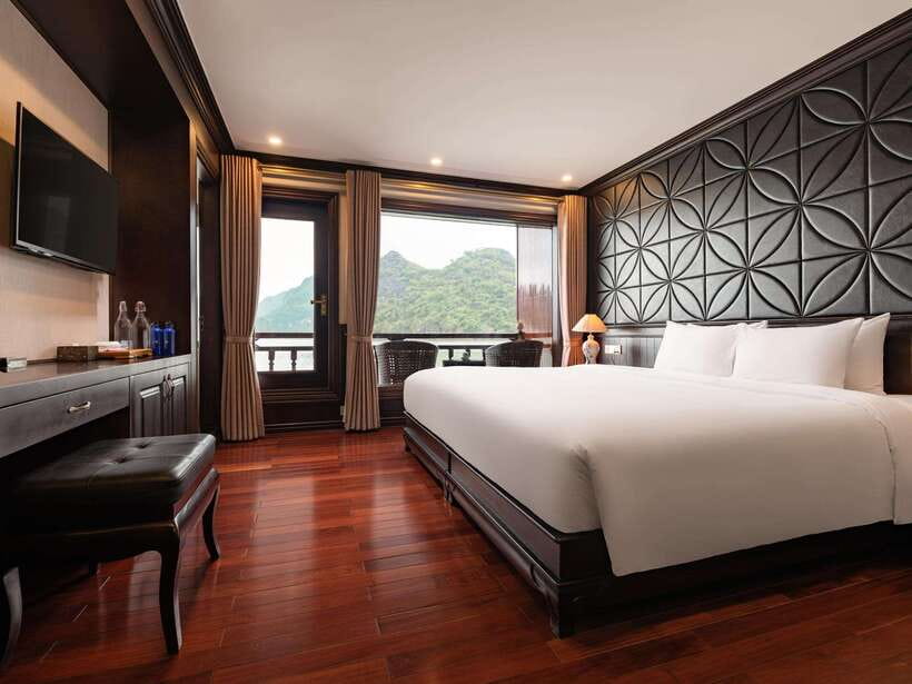 2-Day: Halong Lan Ha Bay 5 Stars Cruises w/Balcony & Bathtub - Dark Cave, Bright Cave, or Ba Trai Dao