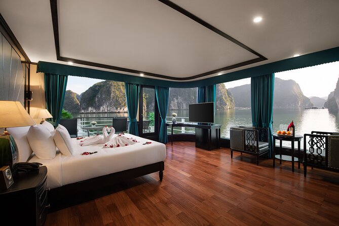 2-Day Luxury Halong Bay Aspira Cruise from Hanoi - From Hanoi to Tuan Chau: the first morning