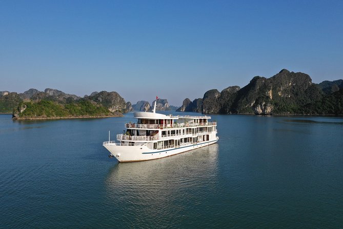 2 Days Ha long Sapphire Cruise - Lan Ha Bay activities on the first afternoon