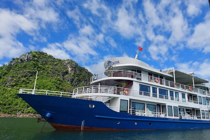 2 Days Halong Bay - Halong Sapphire Cruise - Why sleeping on Halong Bay changes the experience