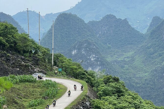 2D1N LOOP TOUR WITH EASYRIDERS 150CC (small group 5-10 PAX) - Yen Minh and the long mountain stretches