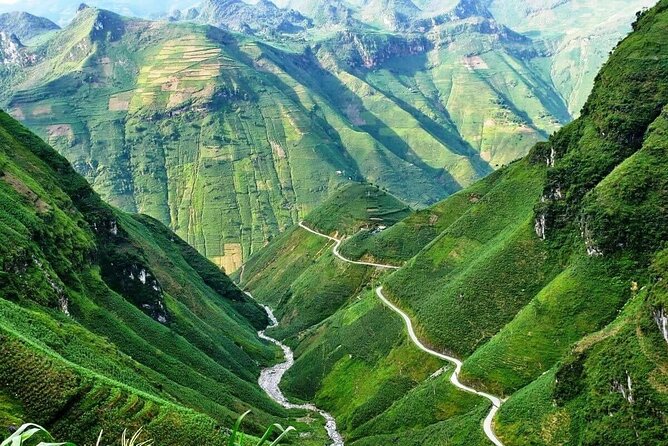 3-Day Ha Giang Loop Tour (small group with easy rider) - Day one: Quan Ba and the road north