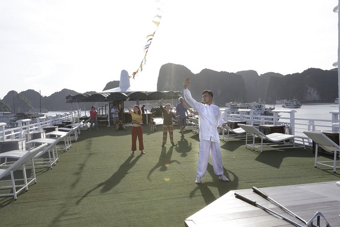 3-Day Halong Bay Cruise on the Starlight - The important catch: ship identity and daily boat arrangements