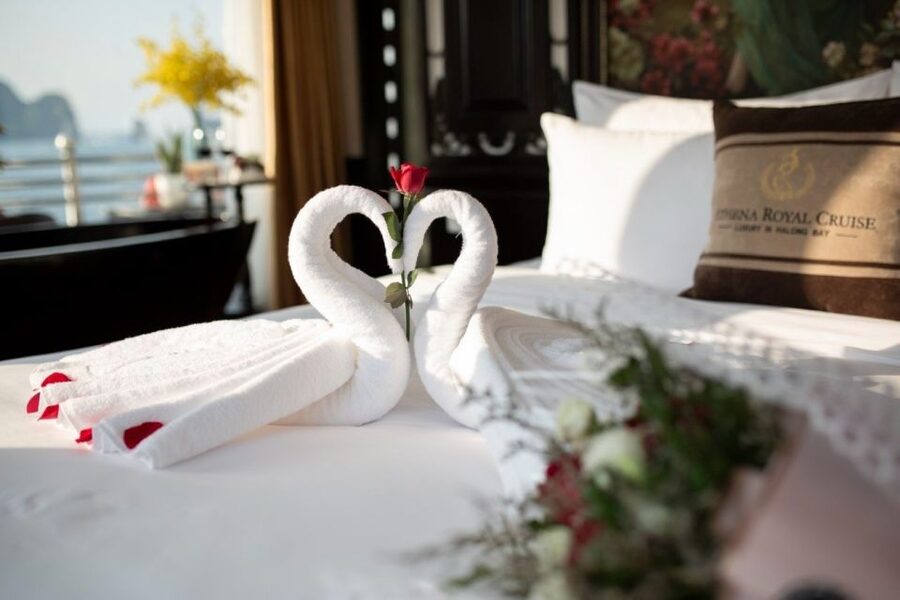 3 Day Hanoi - Ninh Binh - Halong Bay 5 Star Cruise & Balcony - A three-day route with two very different moods