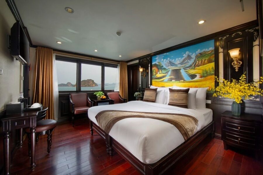 3 Day Hanoi - Ninh Binh - Halong Bay 5 Star Cruise & Balcony - Day three: tai chi and Sung Sot Cave