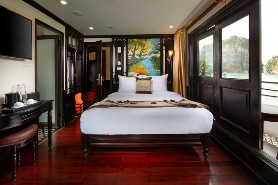 3 Day Hanoi - Ninh Binh - Halong Bay 5 Star Cruise & Balcony - Lunch and the flavors of Ninh Binh