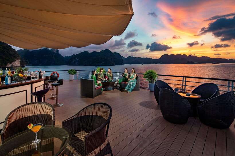 3-Day Lan Ha Bay & Viet Hai 5★ Cruise + Free Hanoi Pickup - Why two nights is the sensible choice
