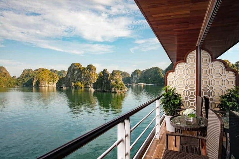3-Day Lan Ha Bay & Viet Hai 5★ Cruise + Free Hanoi Pickup - Day two: cycling through Viet Hai Village