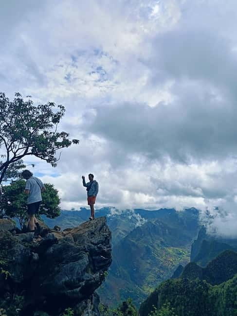 3-day Motorbike Ha Giang Loop Luxury Tour With Easy Rider - Food, rooms, and comfort on the road