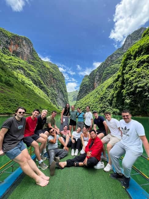 3-day Motorbike Ha Giang Loop Luxury Tour With Easy Rider - Night 0: the overnight trip from Hanoi