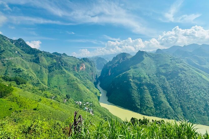 3 Days and 2 Nights Ha Giang Loop Tour - Ma Pi Leng Pass and the Nho Que River