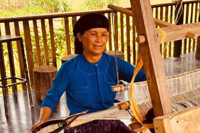 3 Days and 2 Nights Ha Giang Loop Tour - Lung Cu Flag Tower and Lo Lo Chai Village