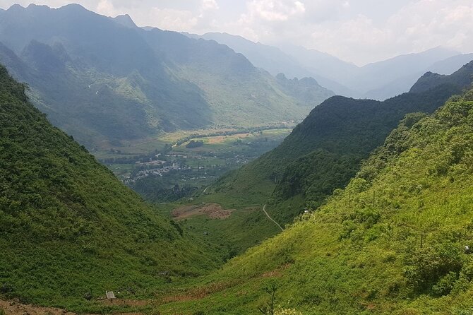 4 Days 3 Nights Ha Giang Easy Driving Motorbike Tours - Guides, Safety, and Communication