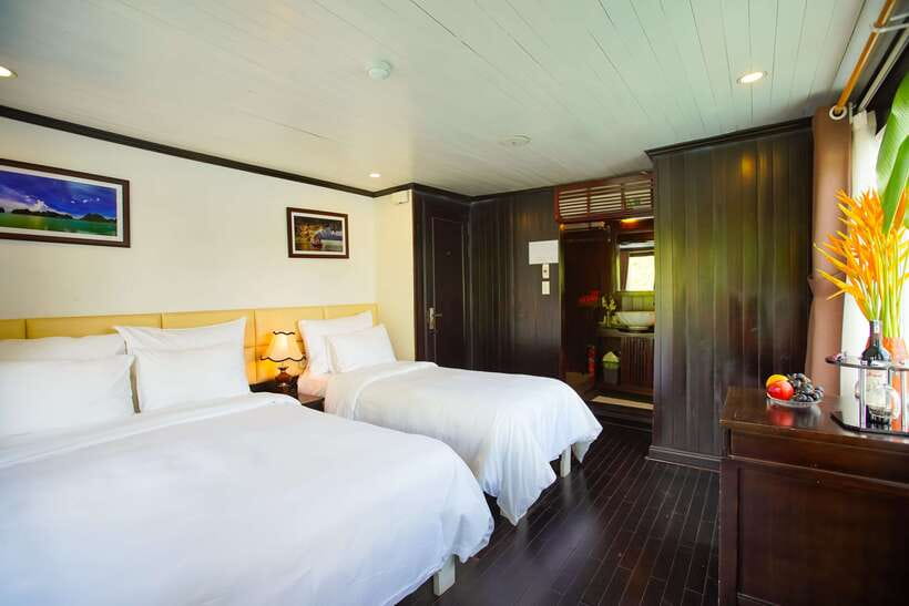 4-star Halong Paloma Cruise 2D1N Trip - Thien Canh Son Cave and the chance to swim