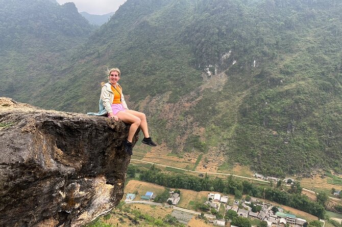 4D3N loop tour with Easyrider 150cc (small group + private rooms) - Lung Cu Flag Tower and Vietnam’s northern edge