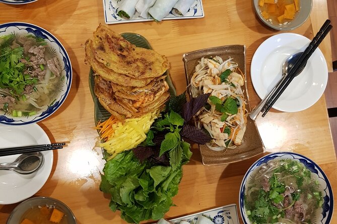 5 traditional dishes Da Nang cooking class with market trip - Chợ Bắc Mỹ An: shopping for the five-dish menu