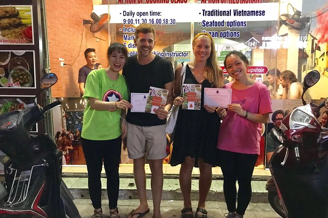 5 Traditional Dishes Hanoi Cooking Class with Market Trip - Key points at a glance