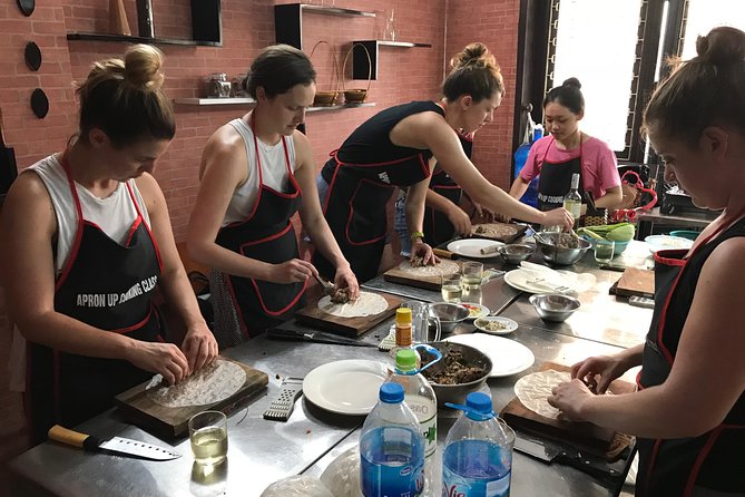 5 Traditional Dishes Hanoi Cooking Class with Market Trip - Timing, comfort, and practical details