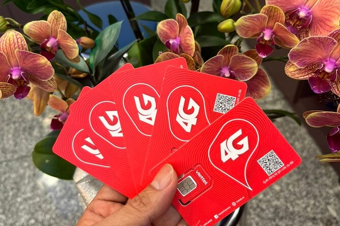 7 Days Unlimited DATA SIM CARD Vietnam - The airport setup with Kenny and the local staff