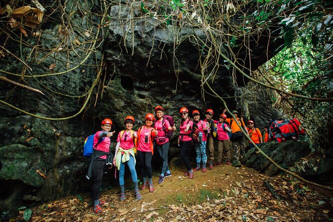 Abandoned Valley Adventure - E Cave & Golden Cave - 1D - The 2.5-kilometer walk back