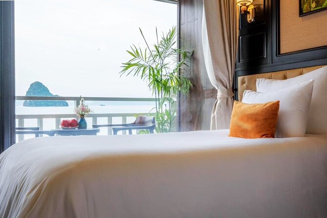 All-inclusive in Lan Ha Bay for 2Days 1 Night with many options - Boarding between 12:30 and 1:00