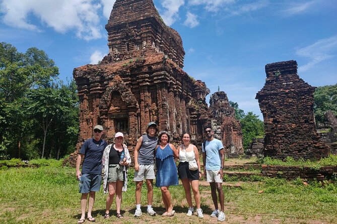 Amazing My Son Sunset Deluxe Small Group tour - Practical tips for a smoother visit