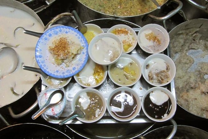 Award-winning Saigon Food Tour with GirlPower Drivers | KissTour - District 4 and Vĩnh Khánh Street seafood