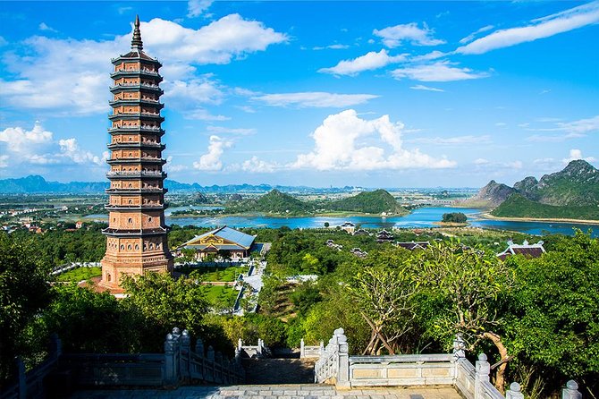 Bai Dinh Pagoda - Trang An boat trip - Mua cave mountain day tour: best selling - The return to Hanoi