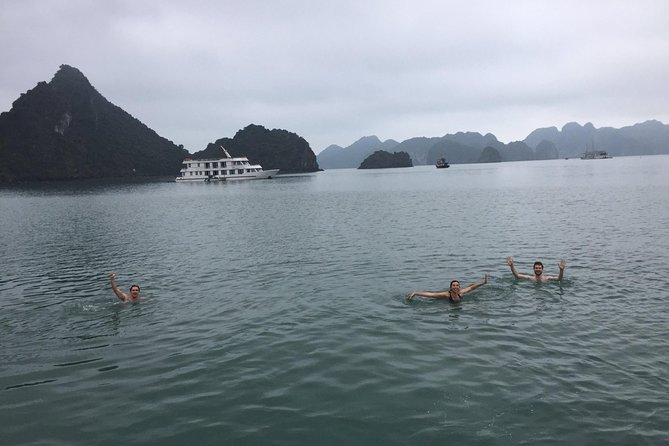 Bai Tu Long Bay Cruises Peaceful and Cozy Group Boat 2D1N - Why Bai Tu Long Bay is the better setting for a quiet cruise