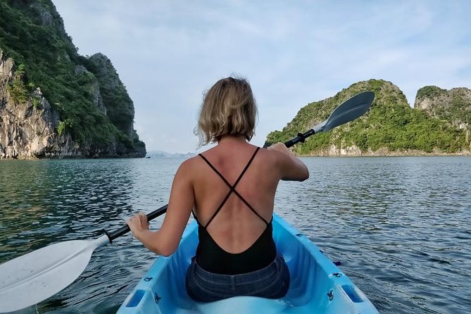 Bai Tu Long Bay Cruises Peaceful and Cozy Group Boat 2D1N - Tai Chi, breakfast, and Vung Vieng floating village