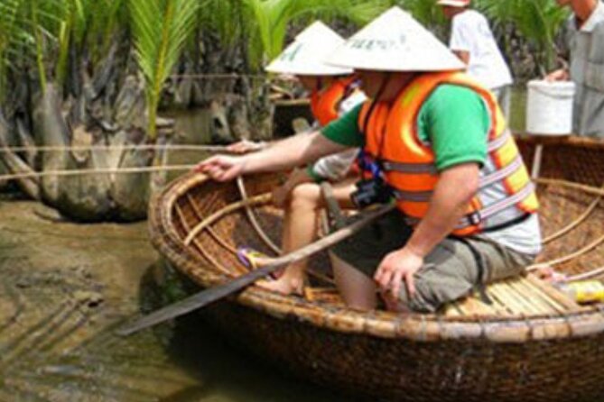 Basket Boat in Hoi An( visit water coconut forest,Crab fishing ) - The spinning basket boat performance
