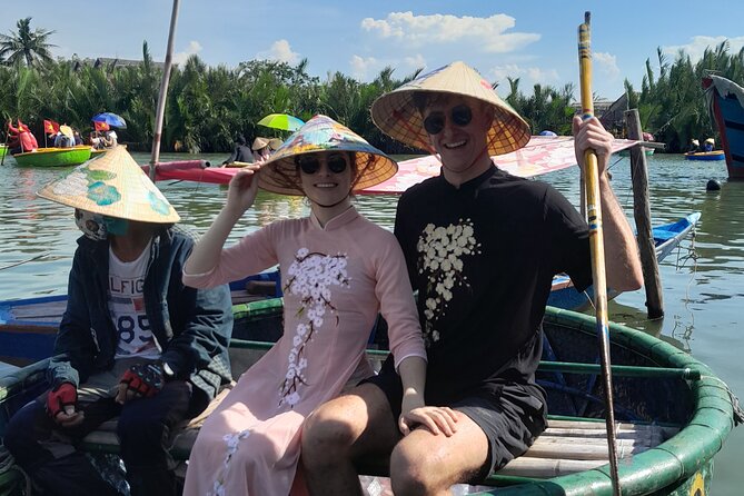 Basket Boat in Hoi An( visit water coconut forest,Crab fishing ) - What the $17.33 price includes