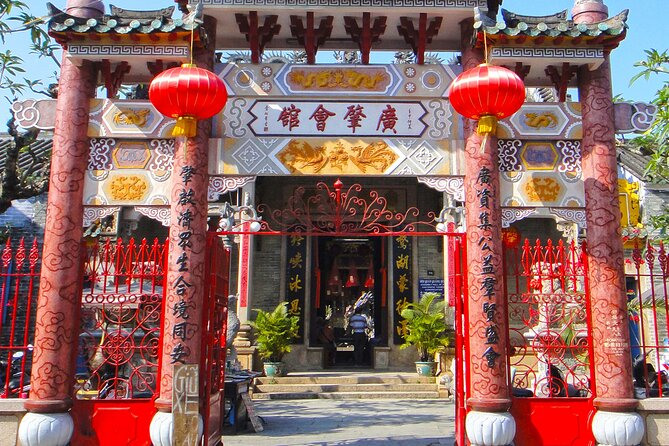 Basket Boat Tour, Hoi An city, boat trip and lantern release - Who will get the most from this outing?