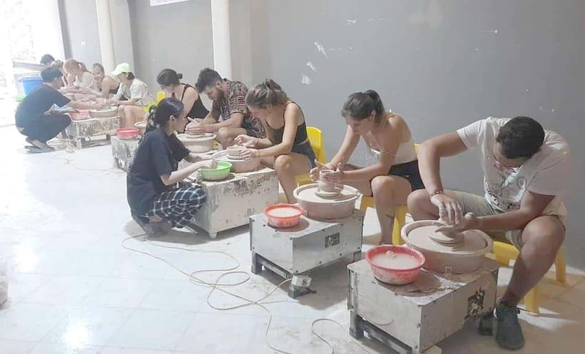 Bat trang Pottery Ceramics Class in Hanoi’s Old Quarter | VN - Key points at a glance