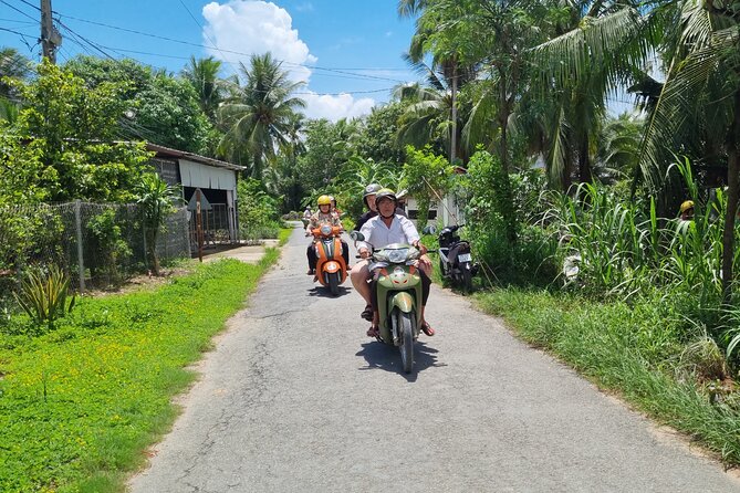 Ben Tre Mekong Zig Zag: Scooter, Sailboat, and Food (Full day) - Ben Tre city, market stops, and street food