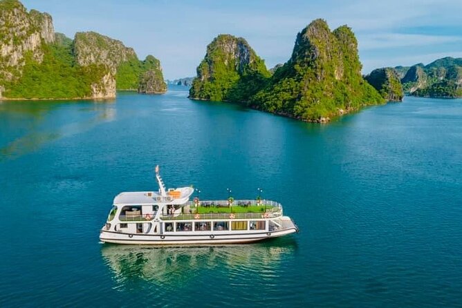 Best Halong Bay Tour One Day On Luxury Cruise 6 Hours Cruising - Sung Sot Cave and its unusual rock shapes