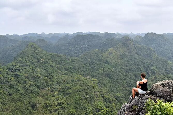 BEST UNIQUE 3-Day Halong Bay Cruise, Lan Ha & Cat Ba Island - Morning Kayaking and Cave Time