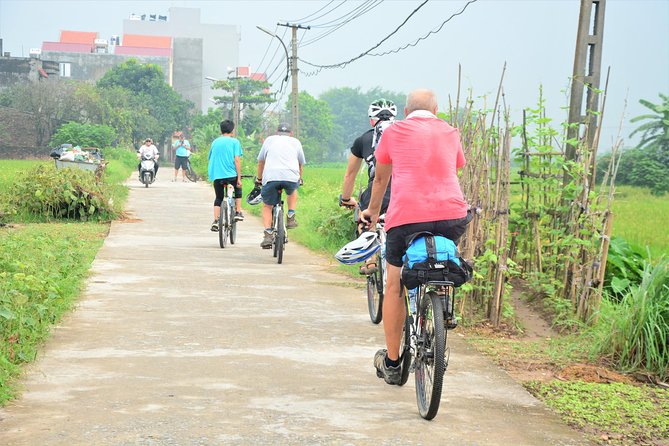 Bicycle Tours Hanoi: Full Day Bicycle Tour Hanoi Countryside - 8:00 am pickup and choosing your bicycle
