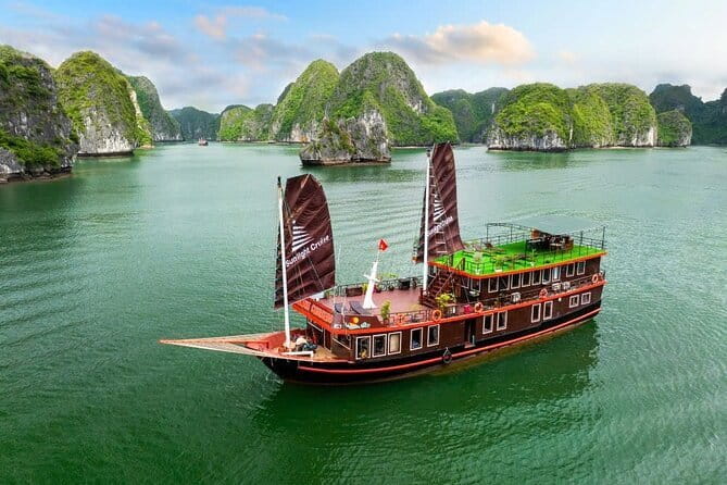 Bus Cat Ba island to Ha Noi - What the $12 price really gives you