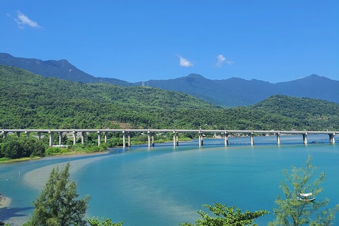Bus Transfer from Hue to Hoi An with Sightseeing - Why this $13 transfer makes sense