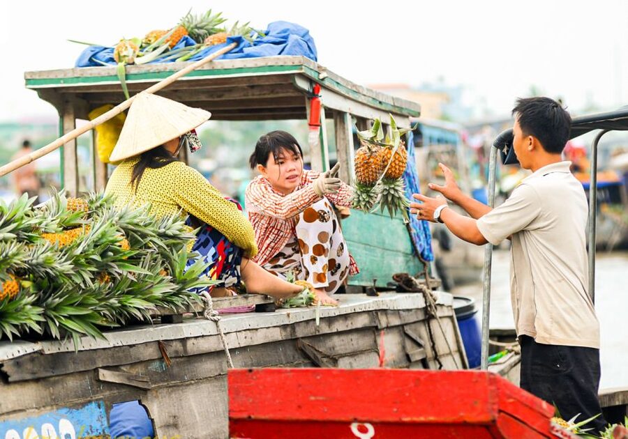 'Cai Rang' Floating Market 2-Day Tour With Biking & Boating - The rowing boat and smaller waterways