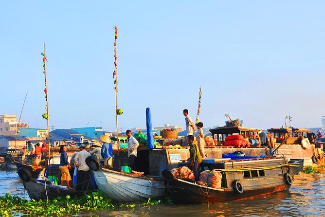 Cai Rang Floating Market & Mekong Delta Private 1-Day Tour - Vietnamese lunch in a garden setting